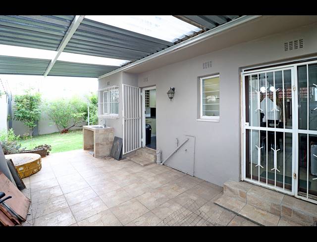 2 BEDROOM TOWNHOUSE FOR SALE IN BRUMA